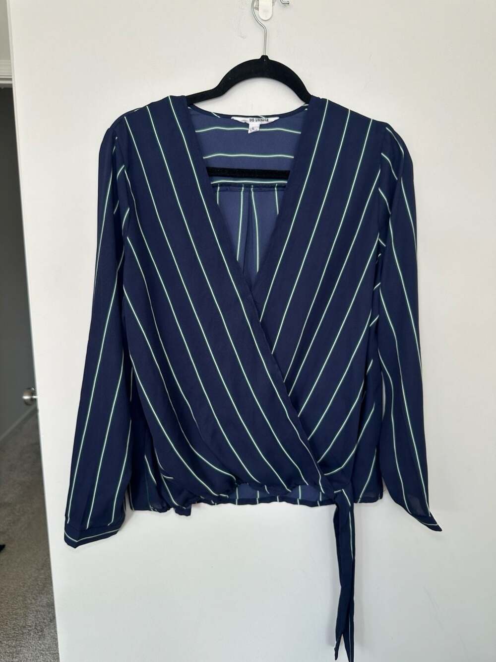 BB Dakota Friday Night Stripes Lightweight Wrap Top Size L Blue Green White